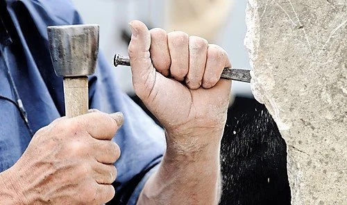 A-carver.jpg