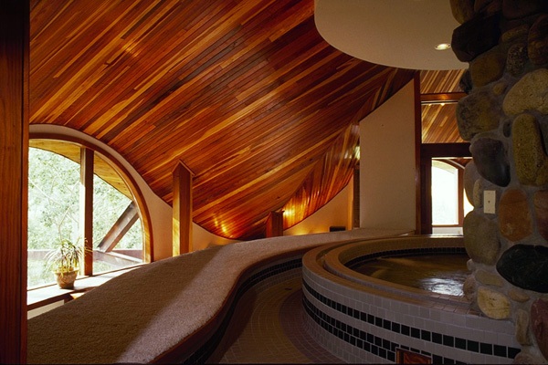Pure Snow Top 10 Most Amazing Places To Stay In The Snow - Butte Treehouse 2.jpg