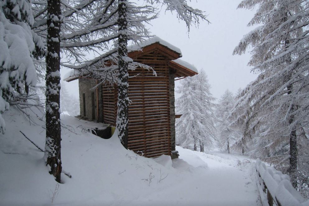 Pure Snow Top 10 Most Amazing Places To Stay In The Snow - Italy Chalet 1.JPG