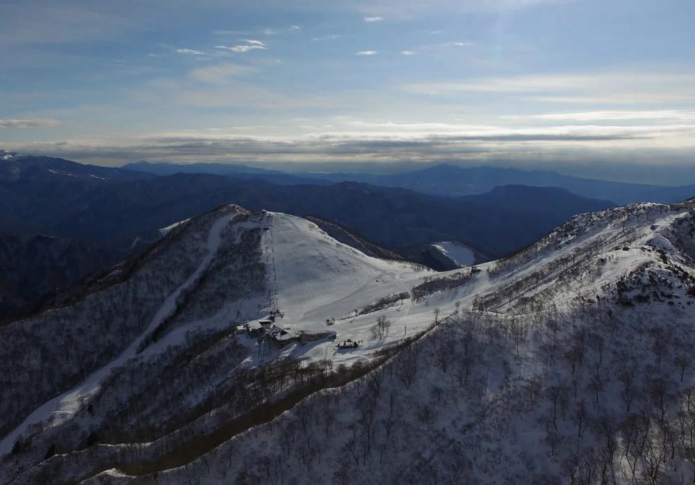 Overlooking the little ski field..jpg
