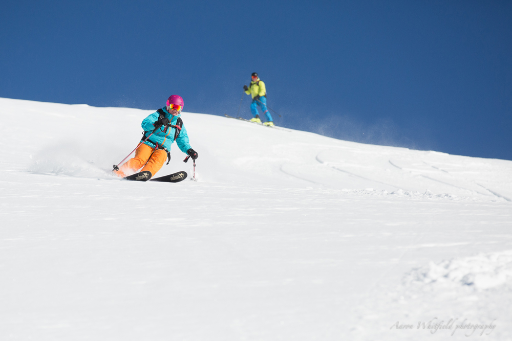 pure-brandz-powderhounds-skiing-northern-escape-heli-skiing-8.jpg