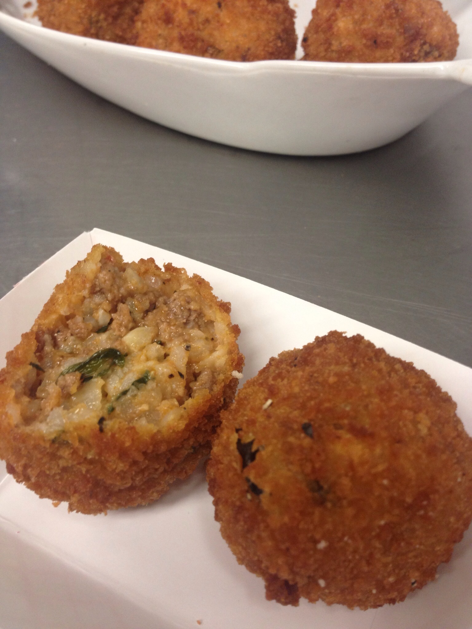 RECIPE: ARANCINI (ITALIAN RICE BALLS) WITH HOMEMADE MARINARA SAUCE ...