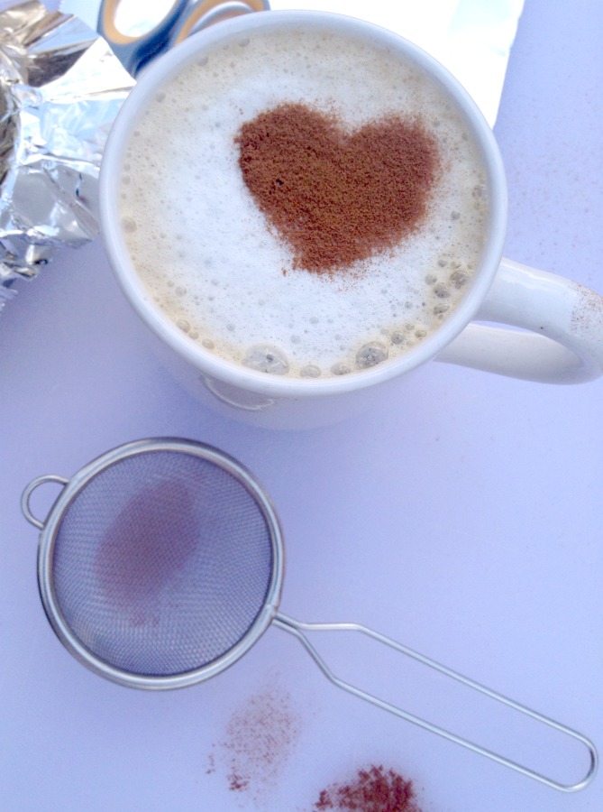 make a heart design for coffee