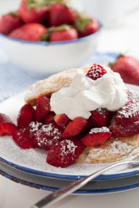 How to Make Homemade Strawberry Shortcake