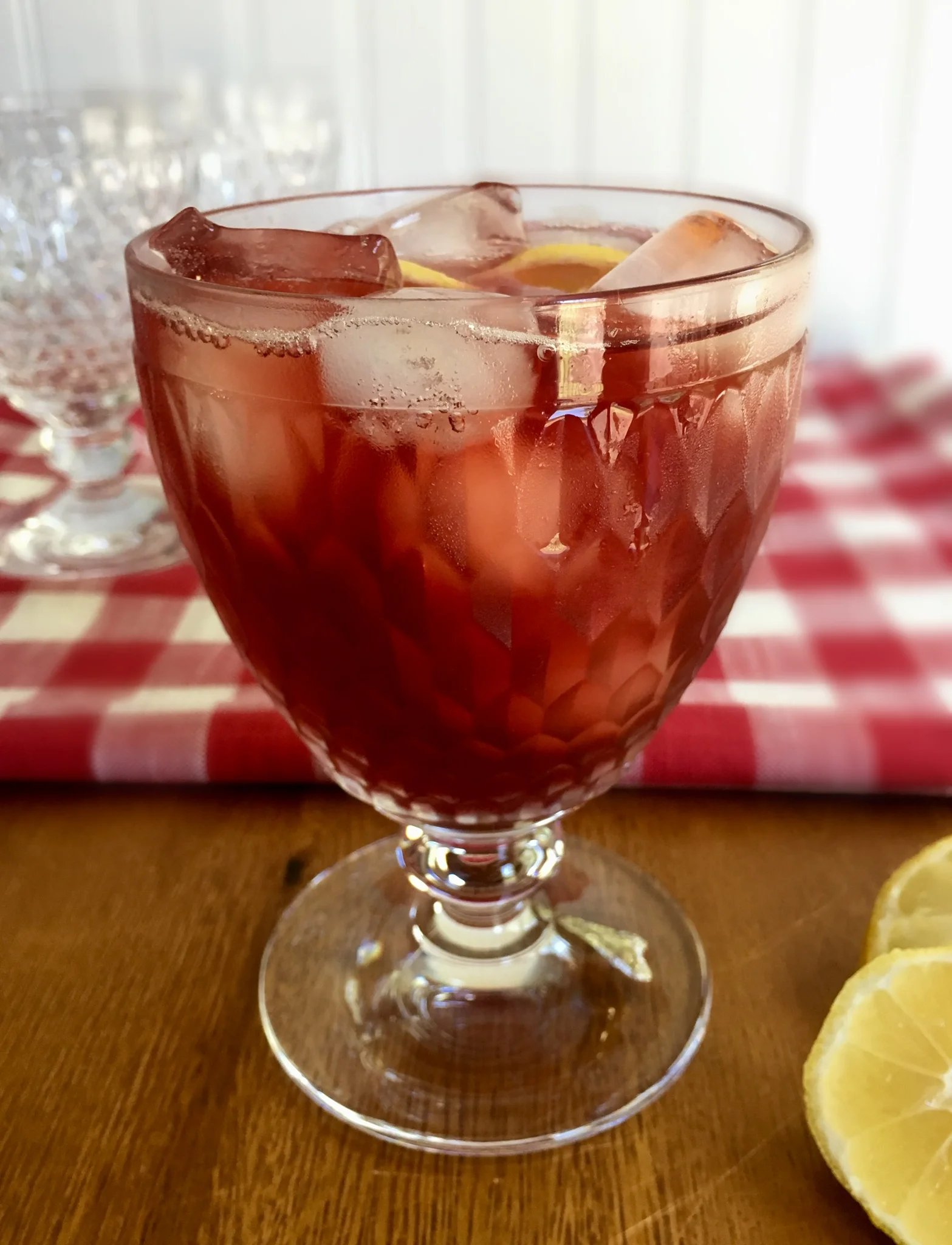 COCKTAIL RECIPE FOR A CROWD SWEET TEA MARTINI — Martie Duncan