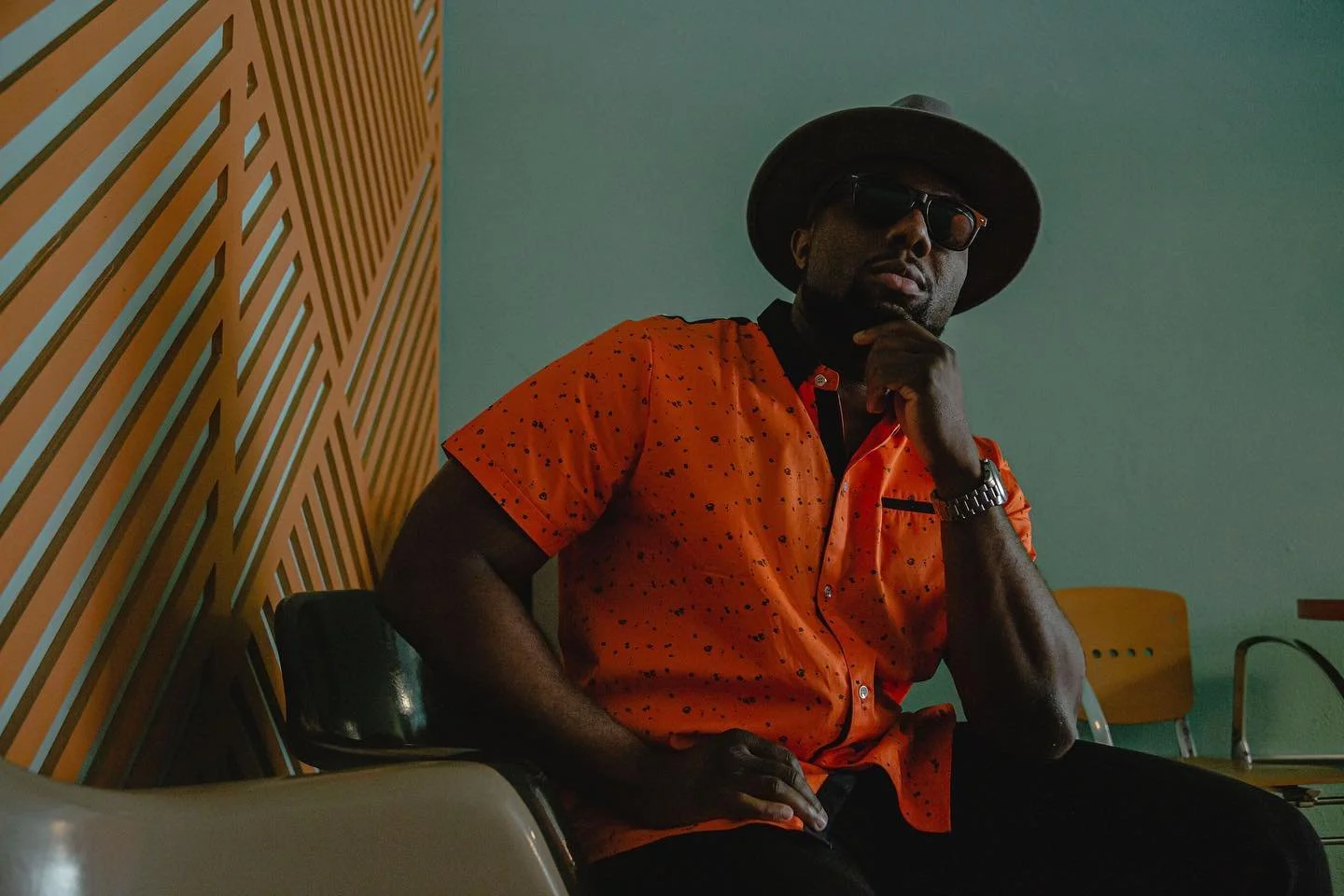 Vintage vibes for this shoot w/ @djcayne 
.
This record store was such a dope location. I collect records, so I felt right at home here. 
.
.
#📸 by @inphiniteimages 
.
.
#dallasphotographer #dj #music #recordstore #photography