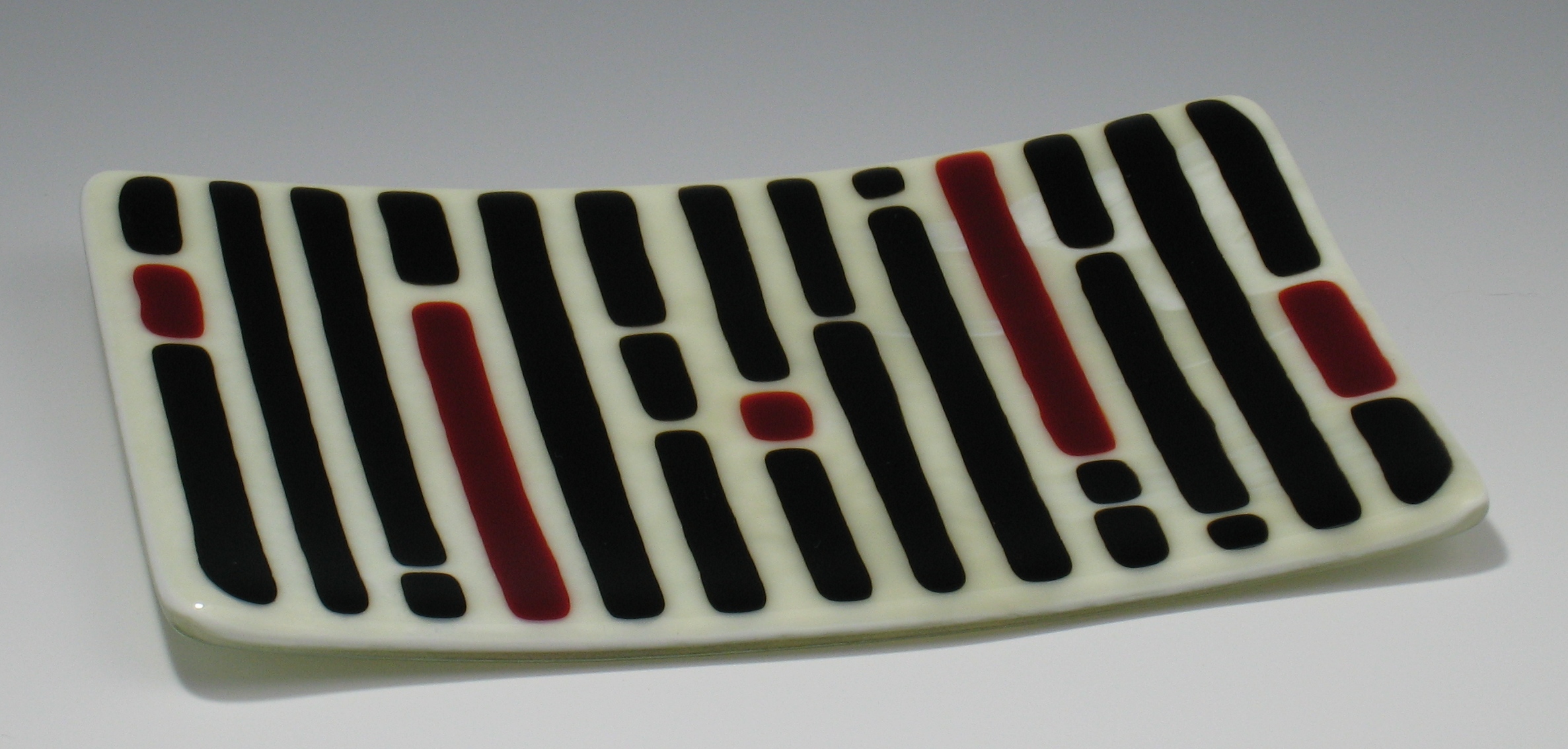 black & red bamboo plate