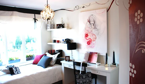 DaybreakGirlsroom.jpg