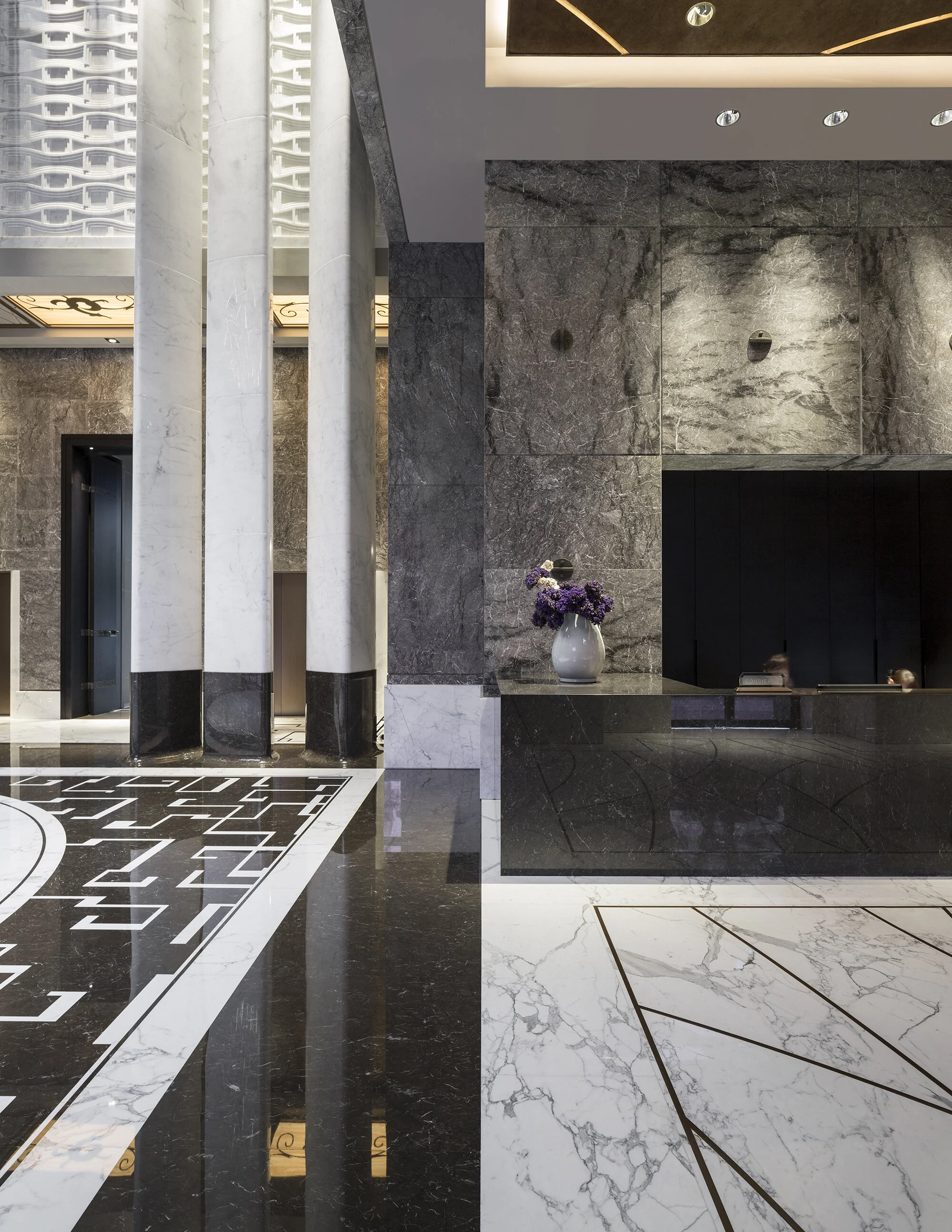 2016-04_peace-tower-lobby02.jpg