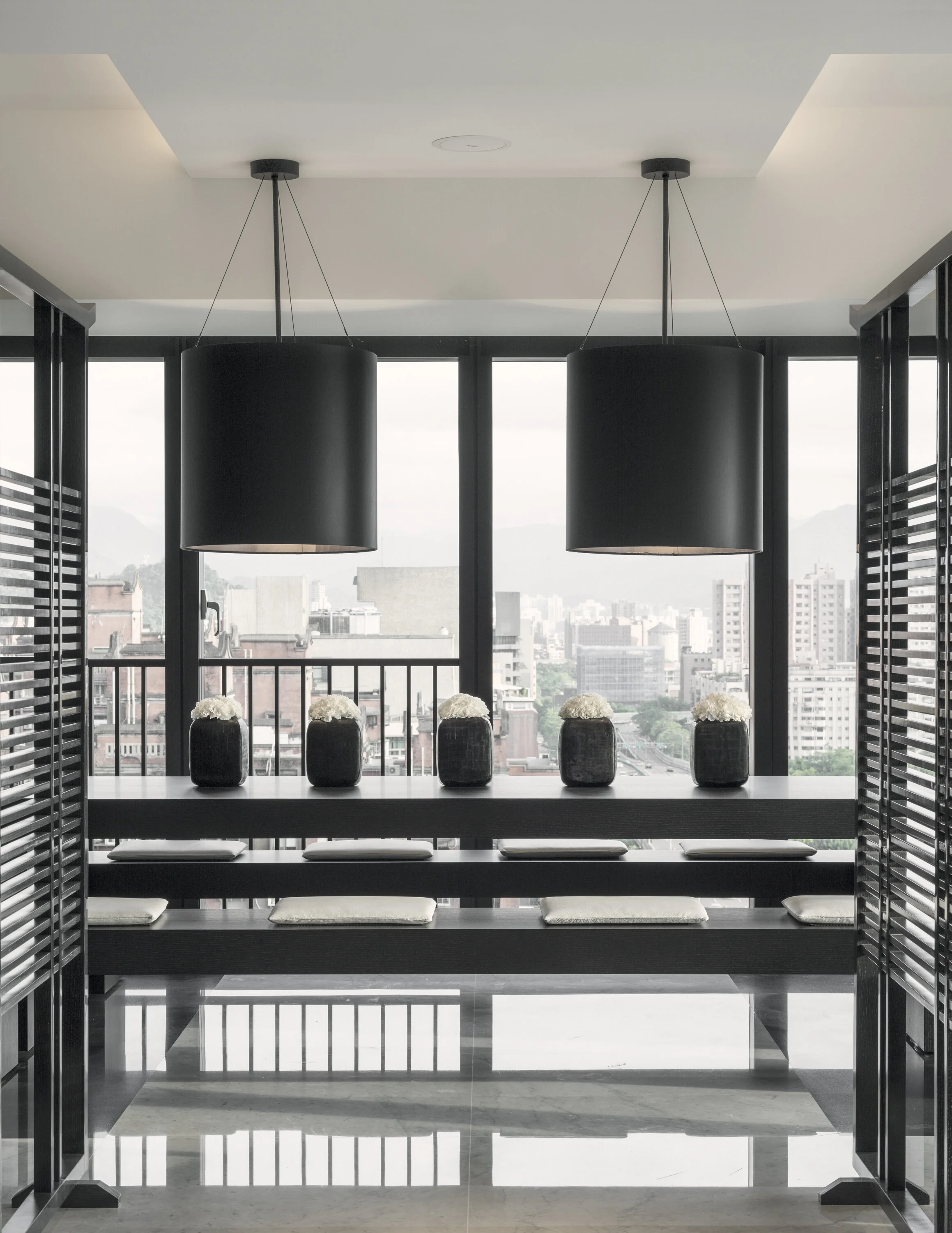 KELLY HOPPEN_ONE DAAN_LOUNGES-TAIPEI-00007.jpg