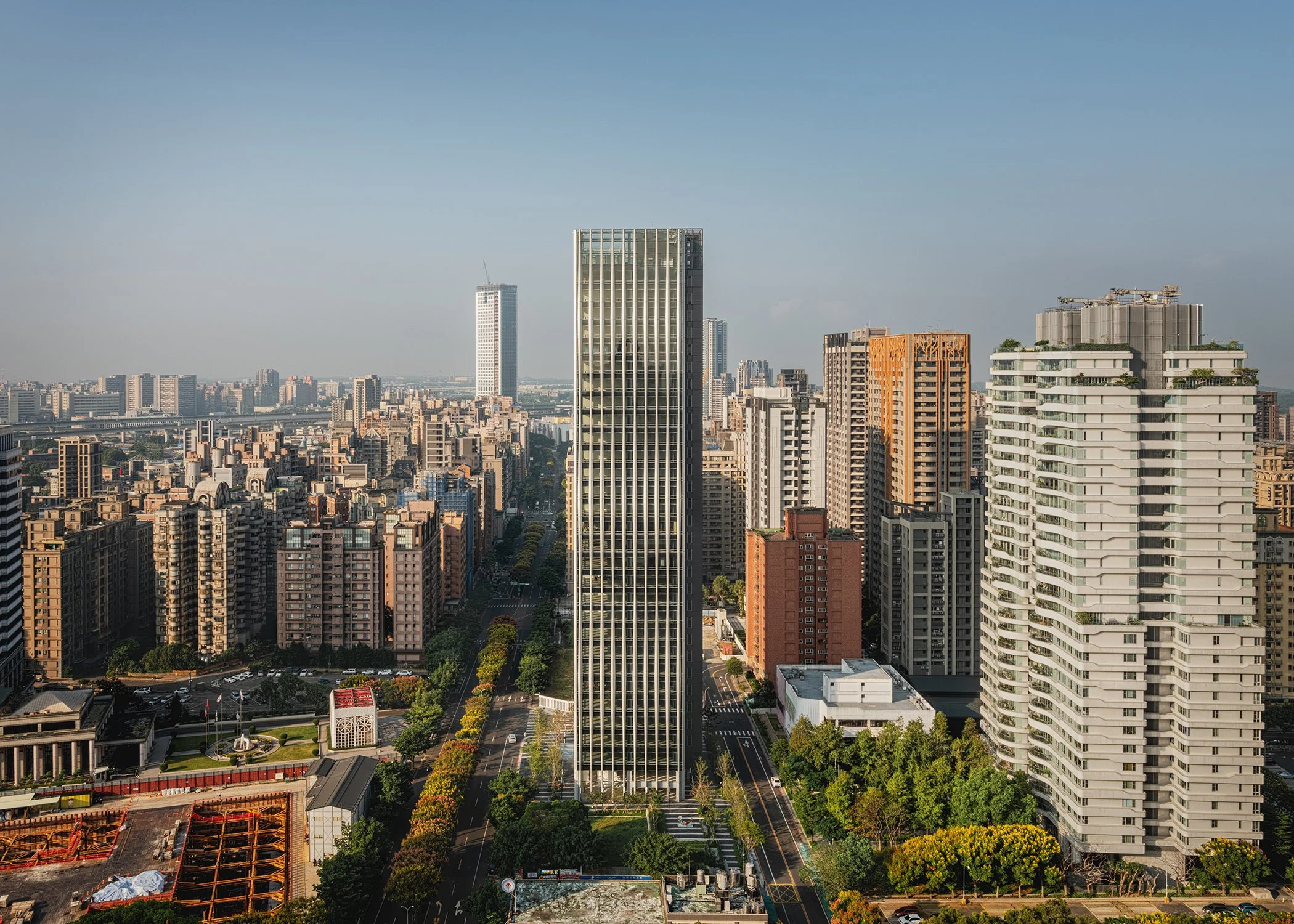  姚仁喜｜大元建築工場 . Kris Yao I Artech . Fuhua Central Plaza . Office Tower . Taipei