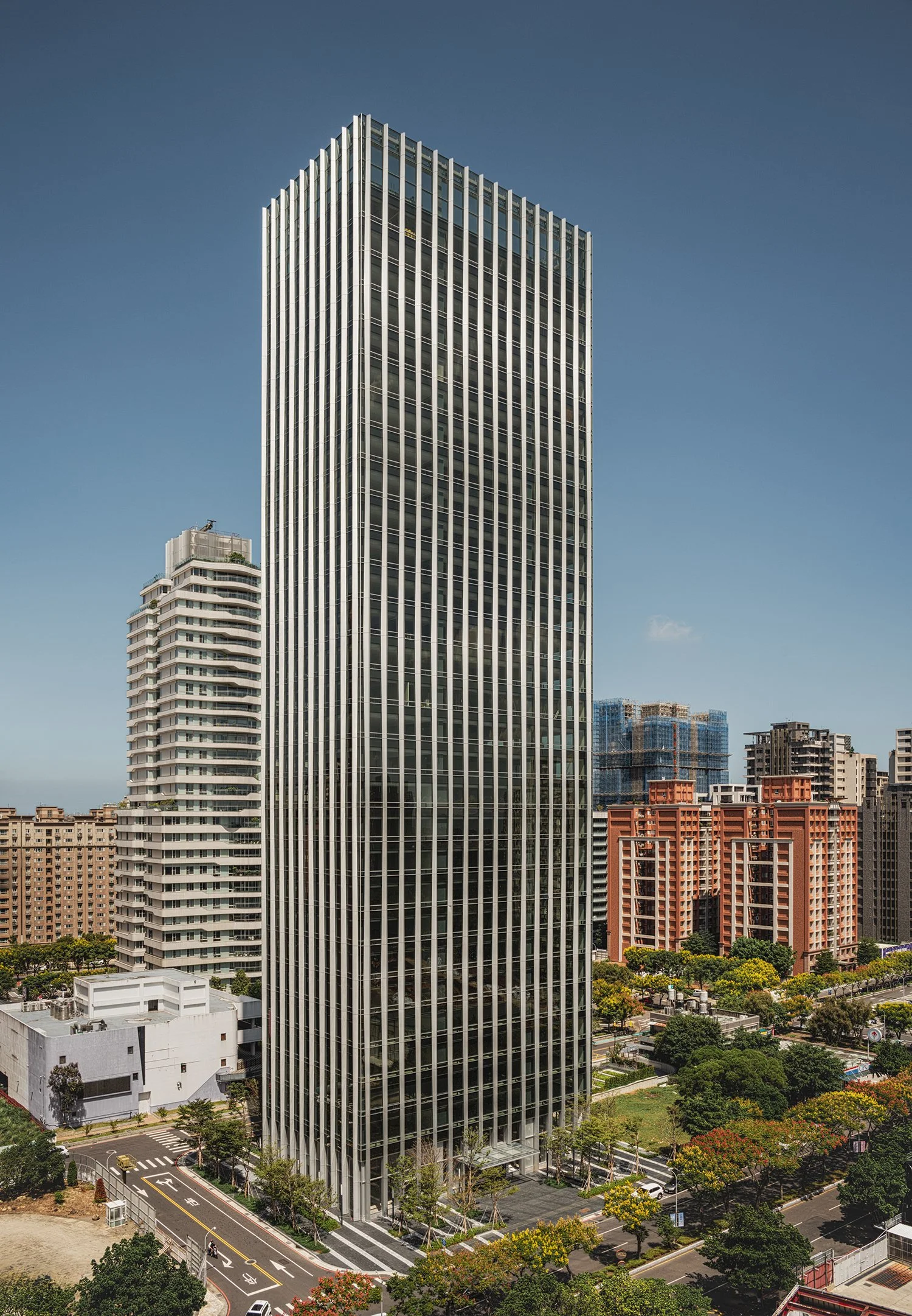  姚仁喜｜大元建築工場 . Kris Yao I Artech . Fuhua Central Plaza . Office Tower . Taipei