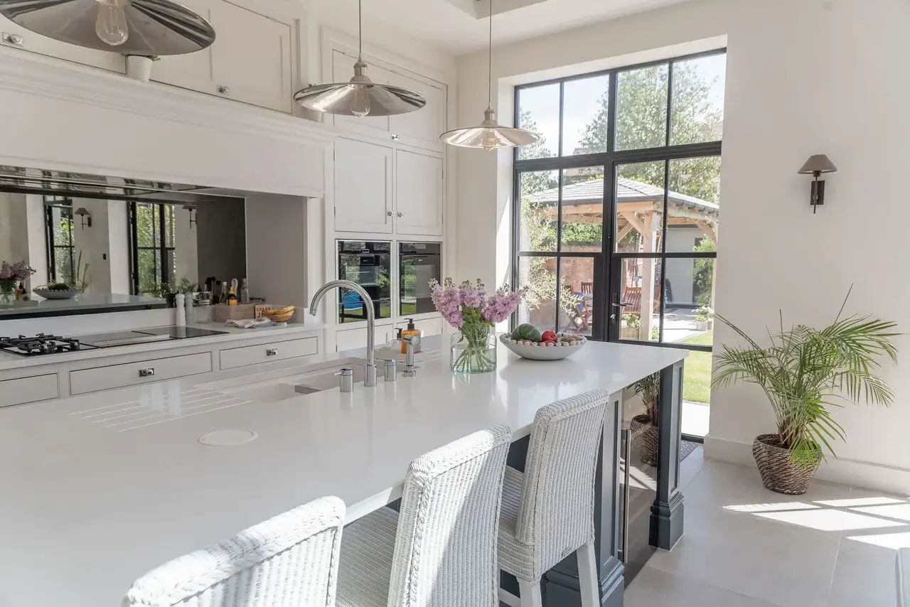 styled-home-studios-contemporary-comfort-pr8-2.webp