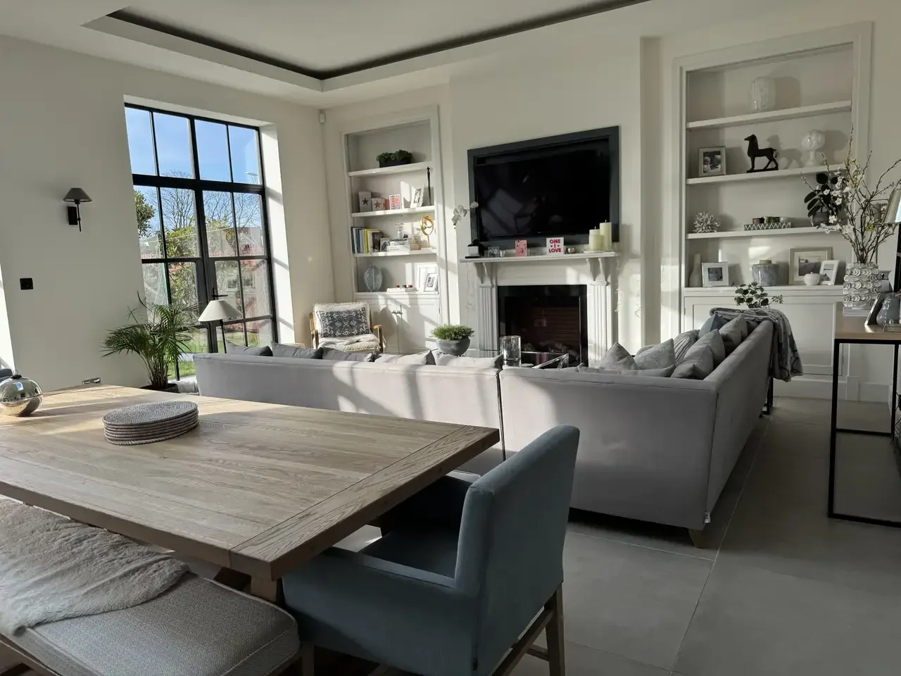 styled-home-studios-contemporary-comfort-pr8-7.webp
