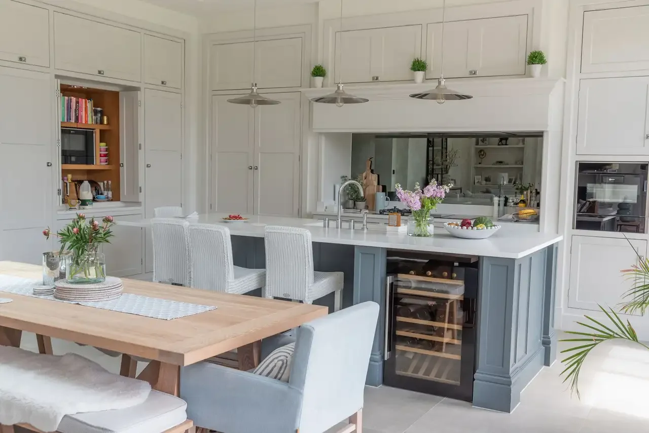 styled-home-studios-contemporary-comfort-pr8-1.webp