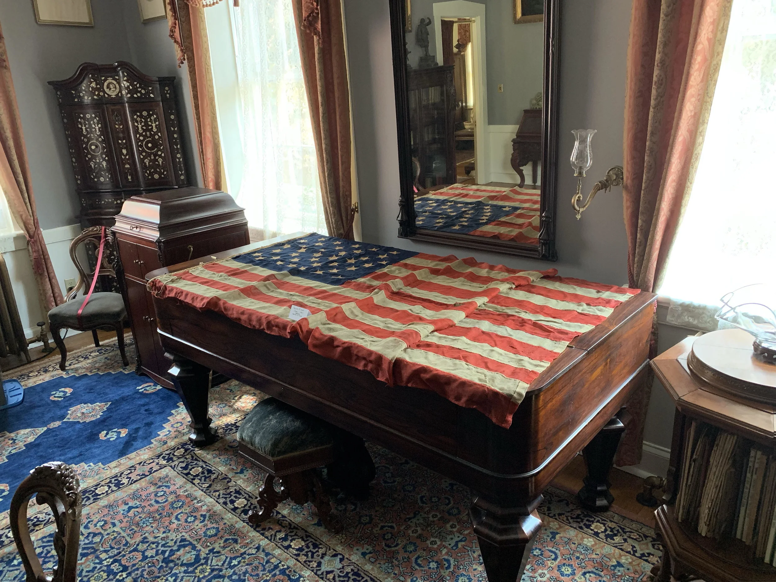 flag2.jpg
