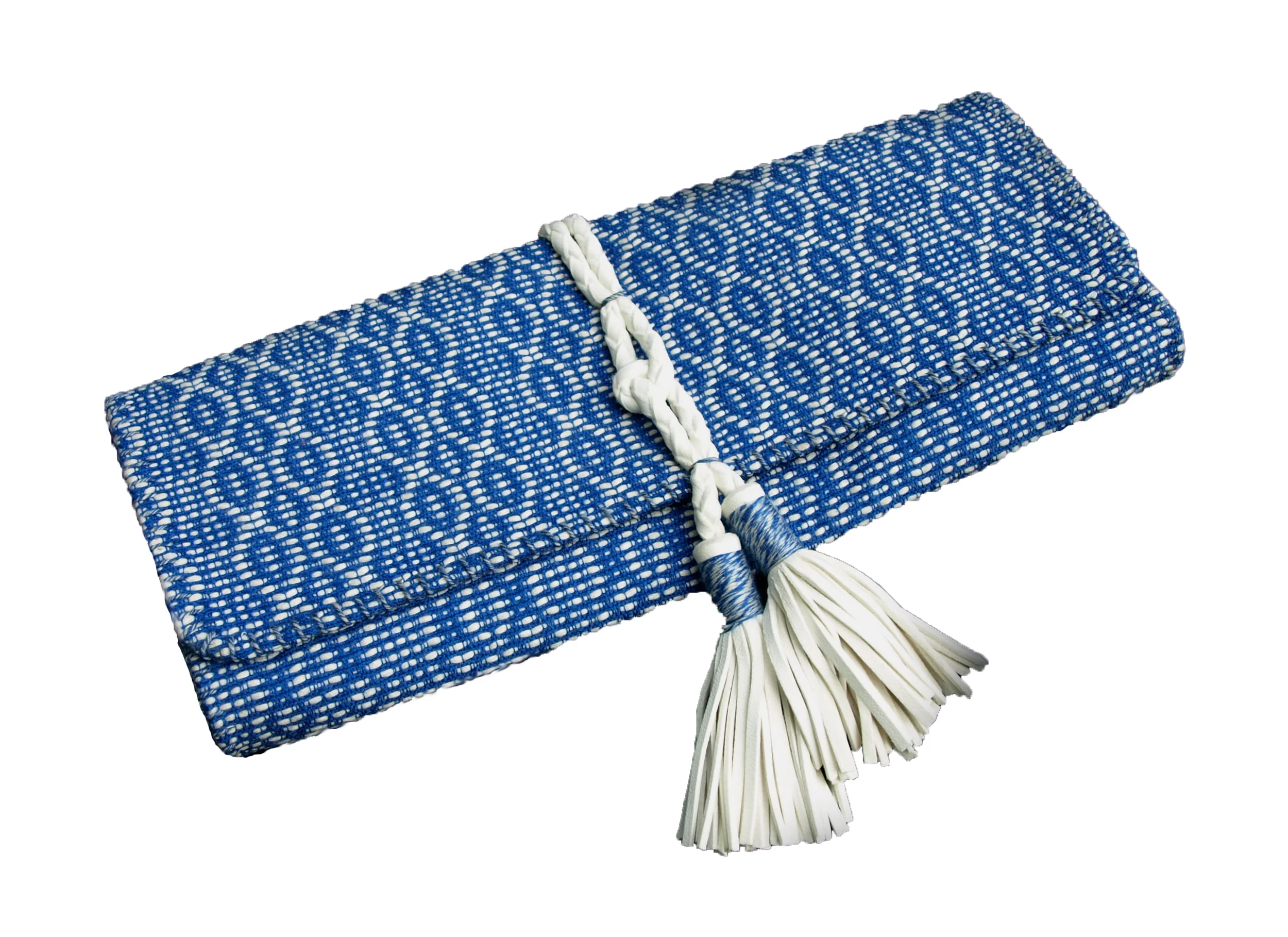 CENTER TASSEL CLUTCH