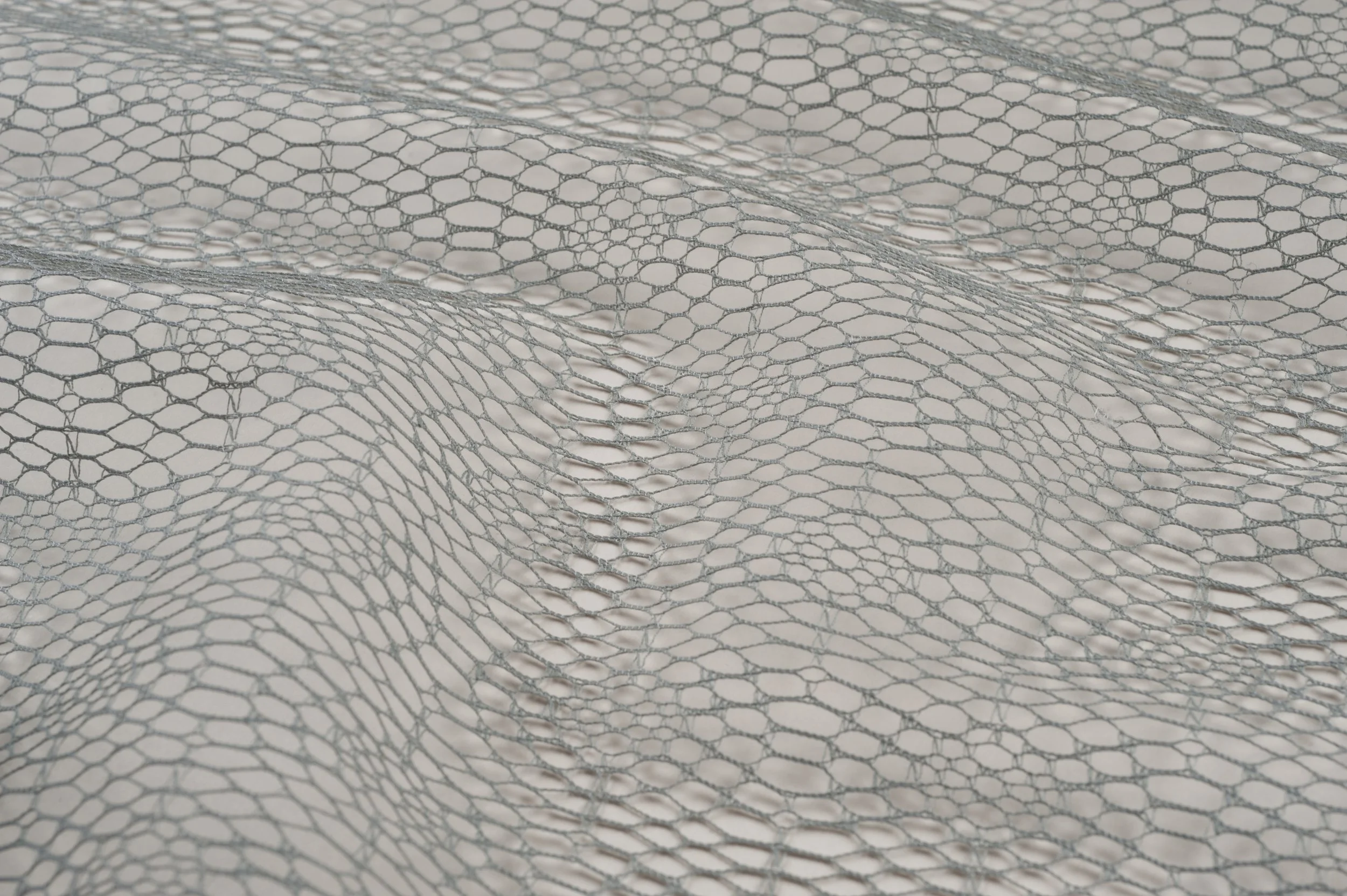 SPIDERS WEB I SLATE