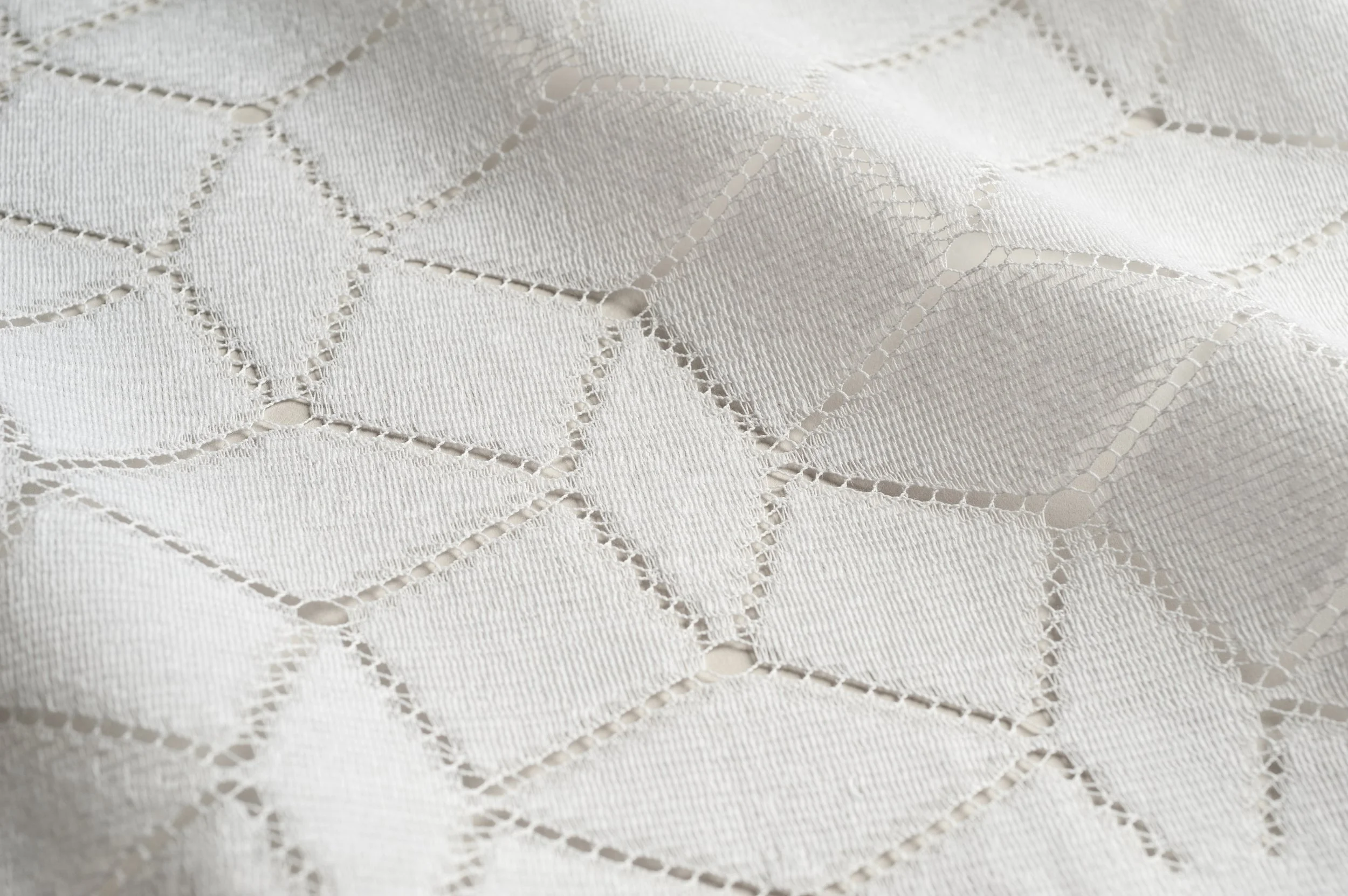 GEOMETRIC I WHITE