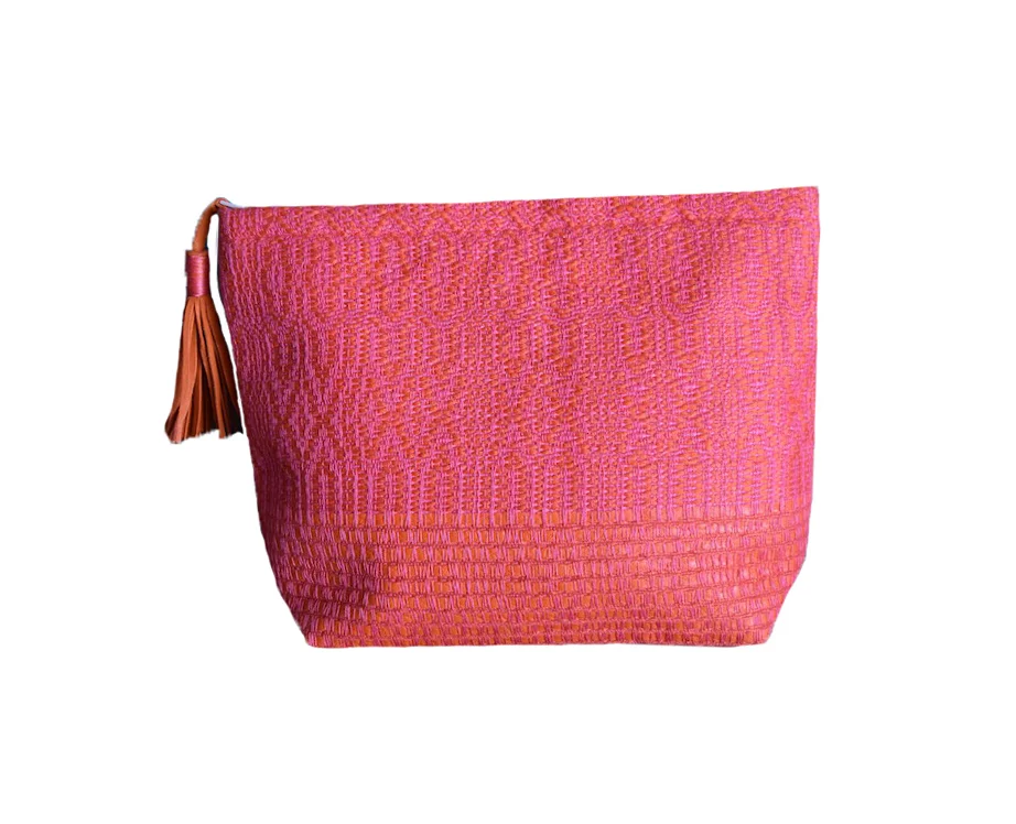 POUCH