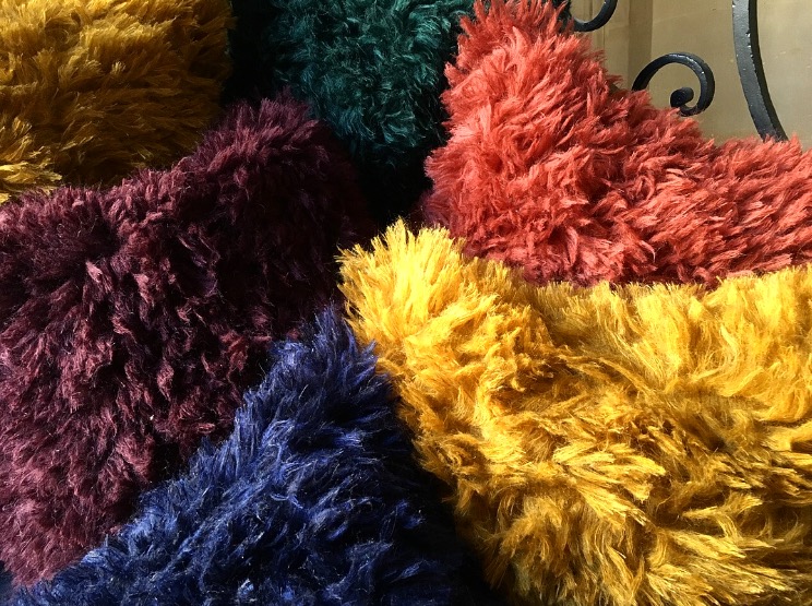 REAMUR PILLOWS