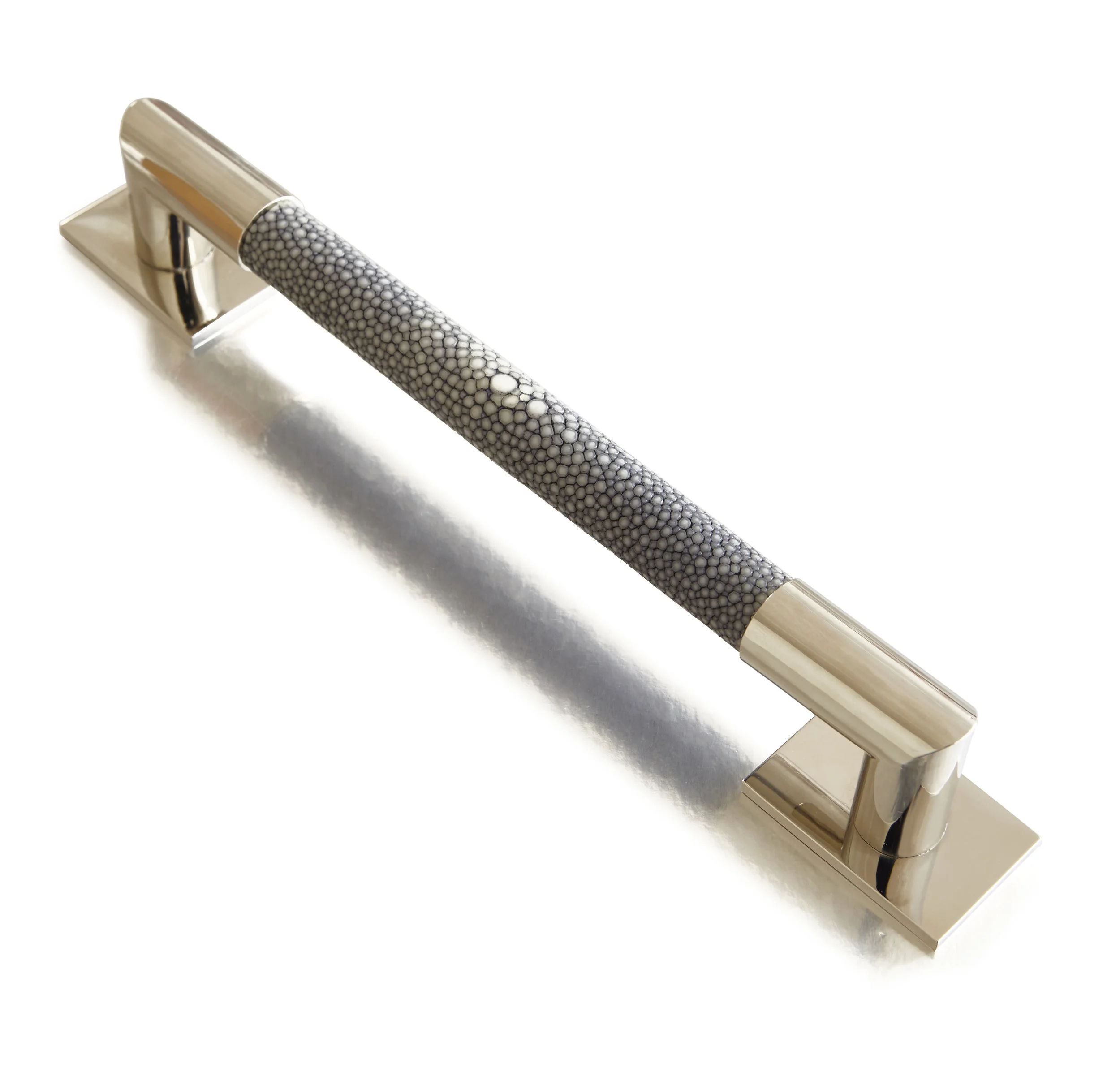 CABINET PULLS I GREY FROST I STINGRAY Polished Nickel
