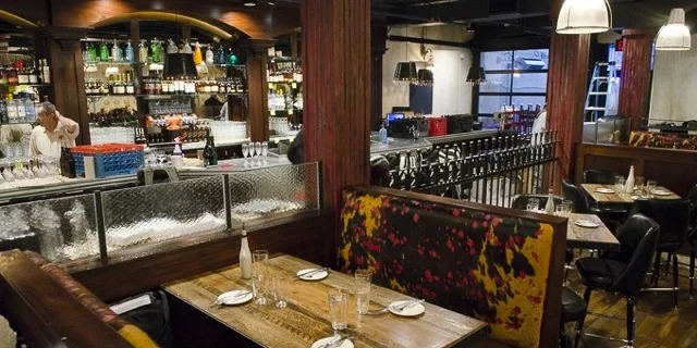 3_Republic_Bar-Tables_Christopher_Anderson_DC_680_340_85_s_c1.jpeg