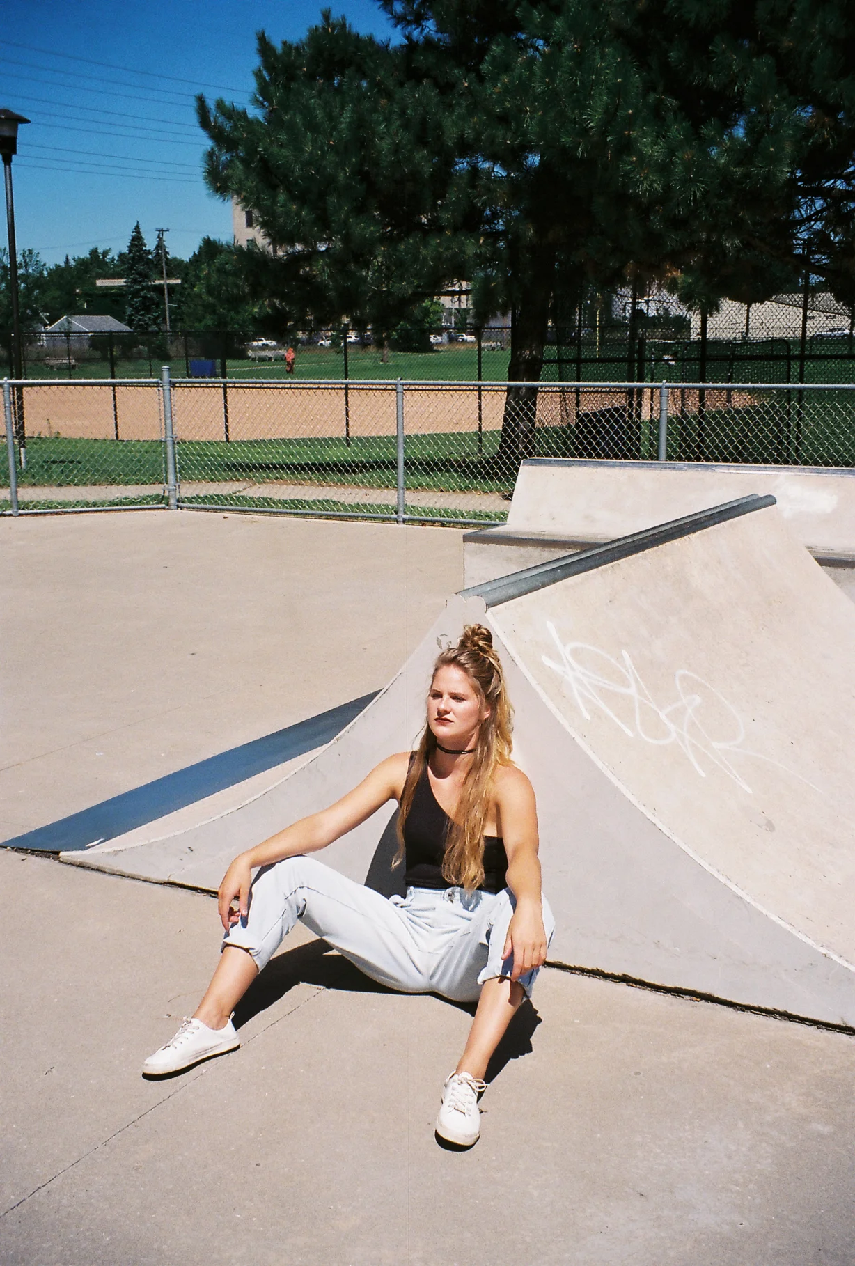 moth-oddities-the-sizzler-lookbook-summer-2016-2.jpg