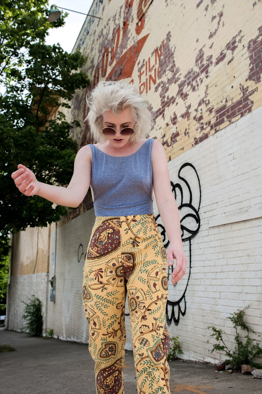 moth-oddities-styling-services-on-the-road-with-kassidy-and-clancy-16.jpg
