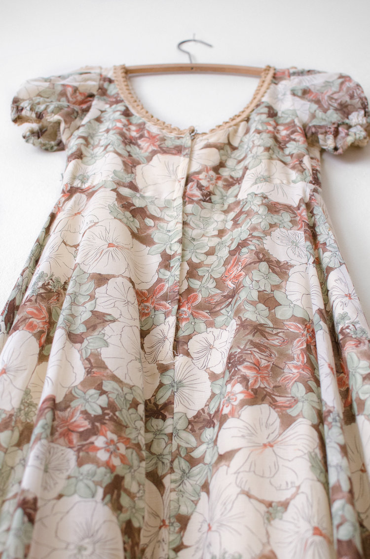 Gorgeous GUNNE SAX Maxi Length Floral Print Off Shoulder Summer Dress