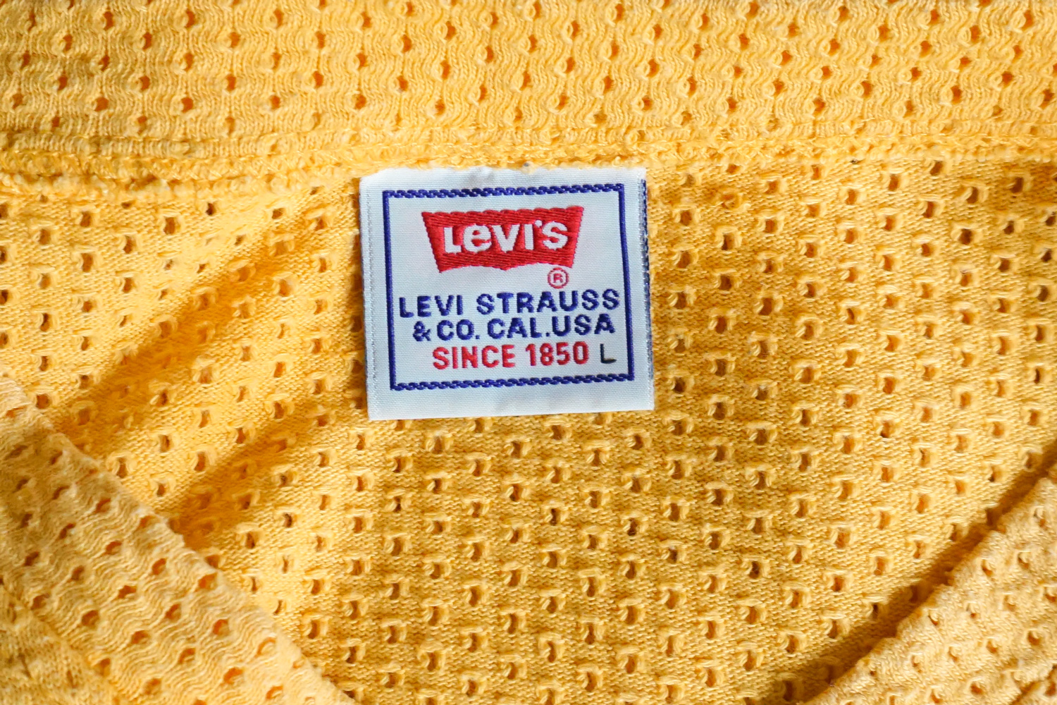 Vintage 1980's Levi's Yellow Mesh T-Shirt Size Large — MOTH ODDITIES