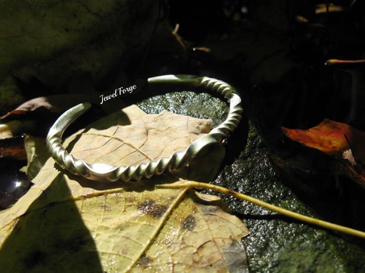 Twisted Cuff
