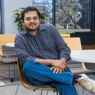 Suresh, Vinod.jpg