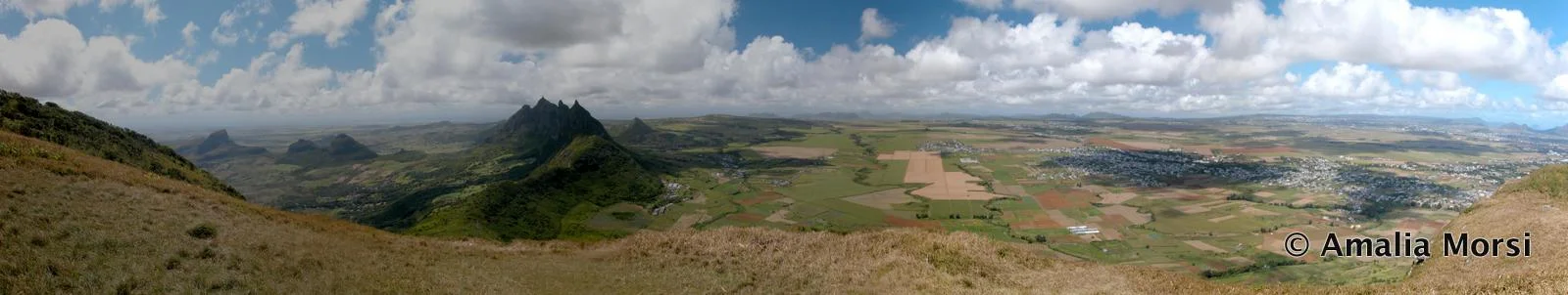 View from the Pouce 6.jpg