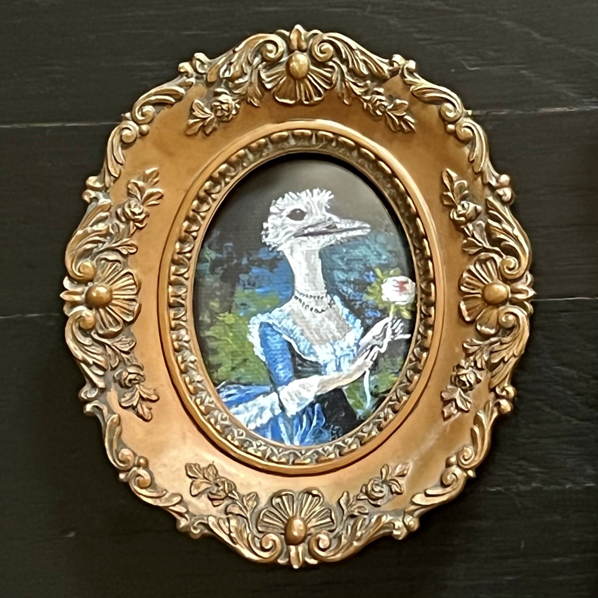 Marie-Emu Antoinette.jpg
