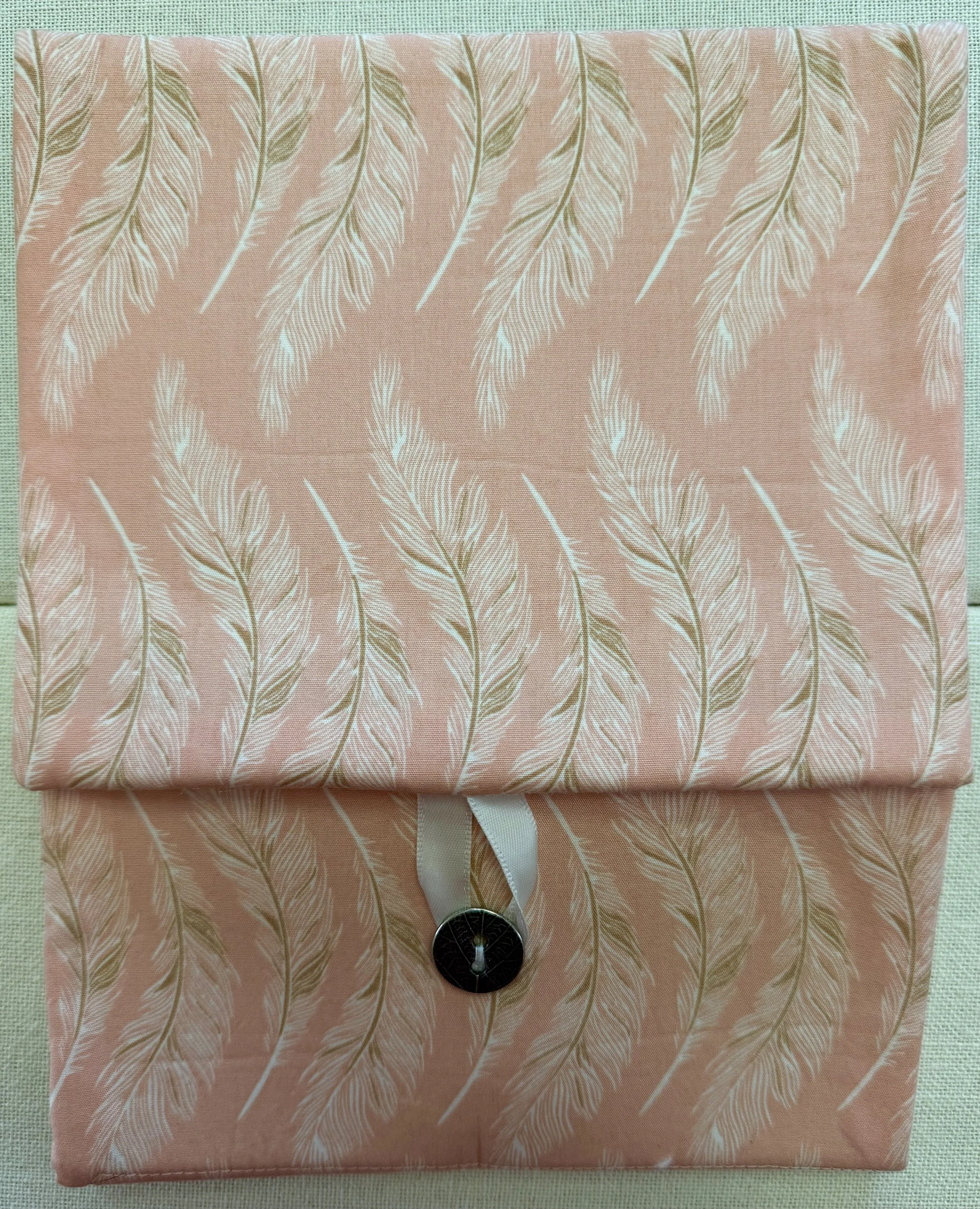 PARKS-SUMMER BREEZE POUCH FOR NECKLACE.jpg