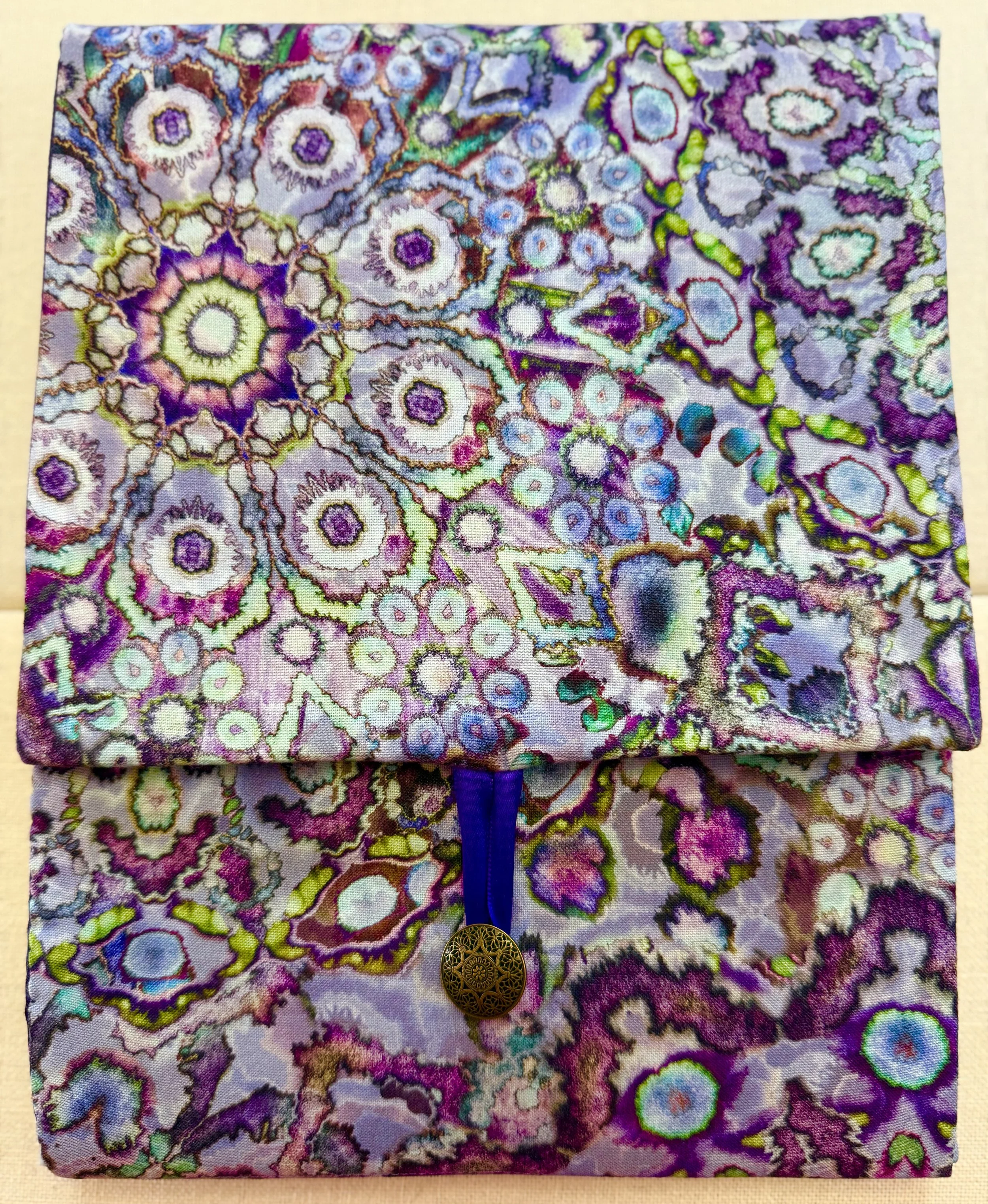 PARKS_VIVID DAYDREAMS POUCH FOR COLLAR.jpg