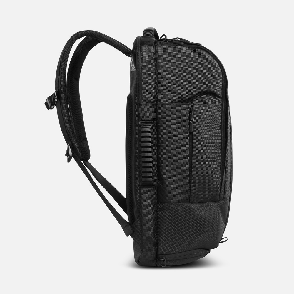 Duffel Pack - Black — Aer | Modern gym bags, travel backpacks and 