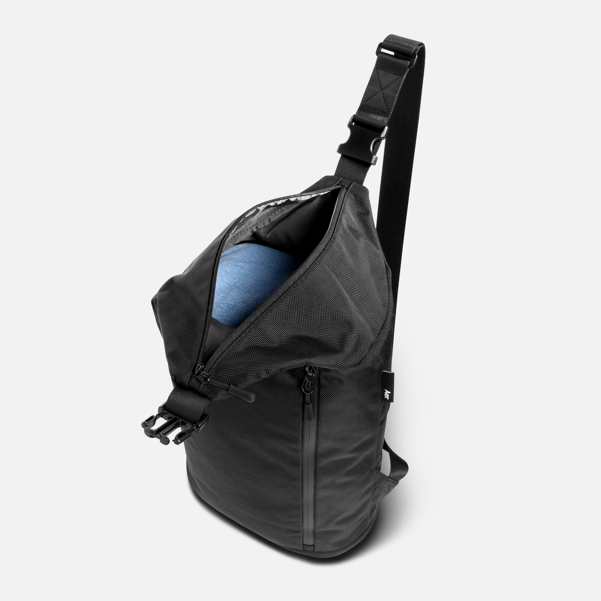 Sling Bag - Black — Aer | Modern gym bags, travel backpacks and 