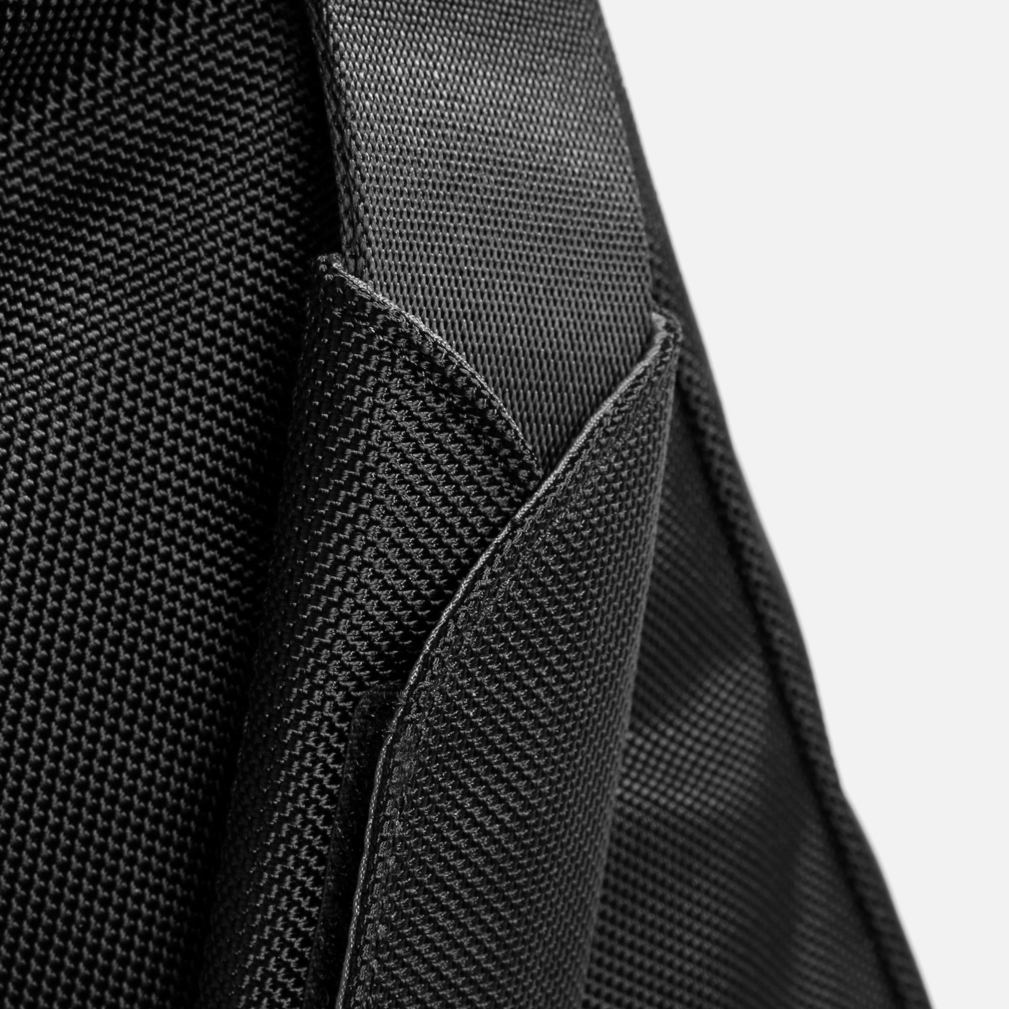 aer_sb_squares_shoulder.jpg