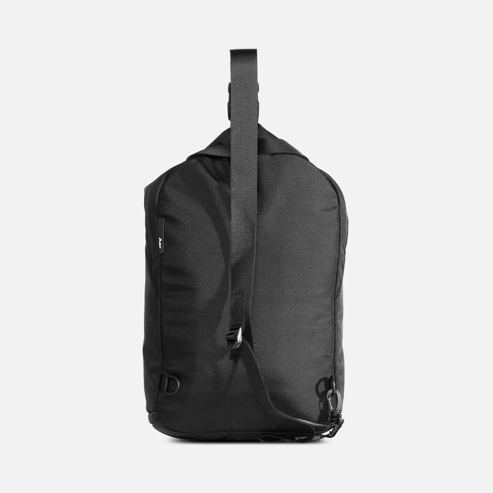 Sling Bag 2 - Black — Aer | Modern gym bags, travel