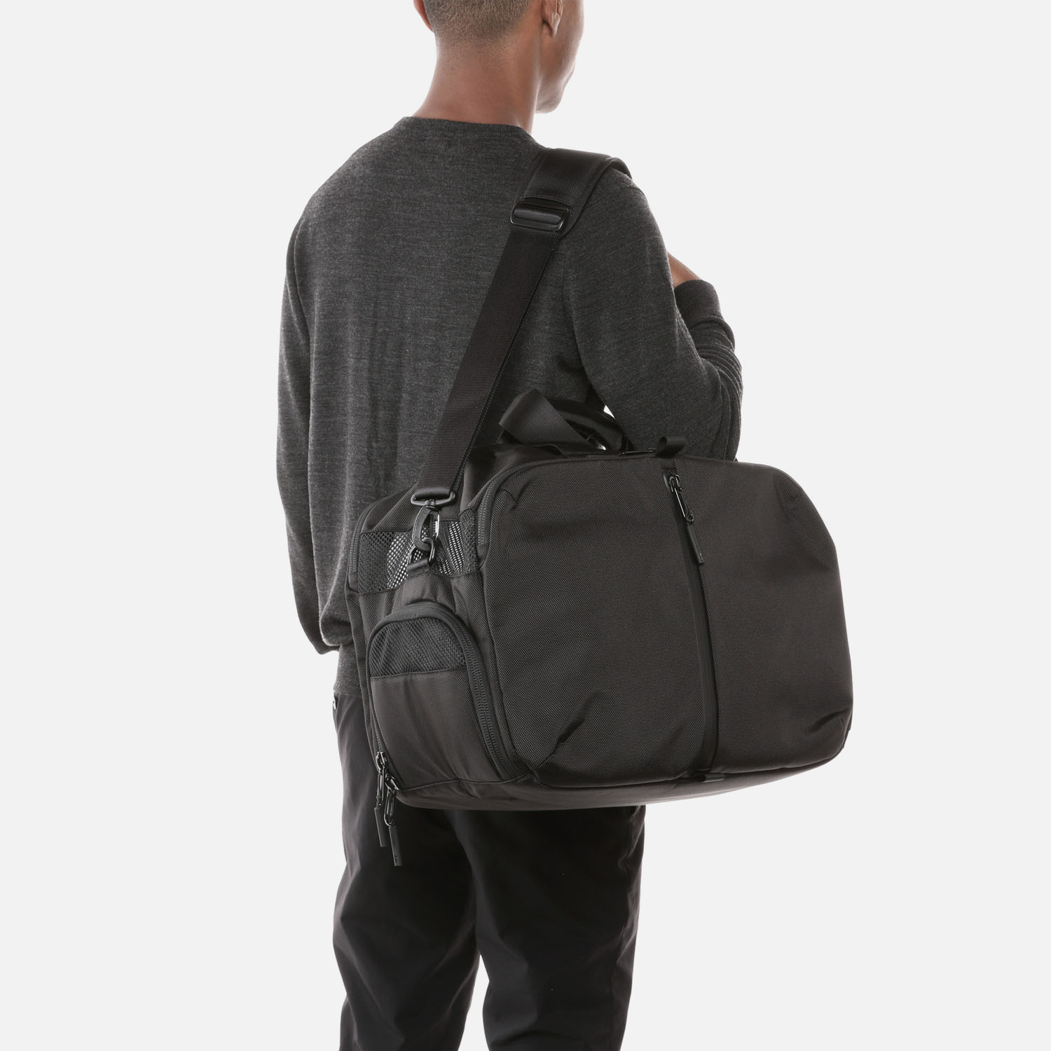 Gym Duffel 2 - Black — Aer | Modern gym bags, travel backpacks and 