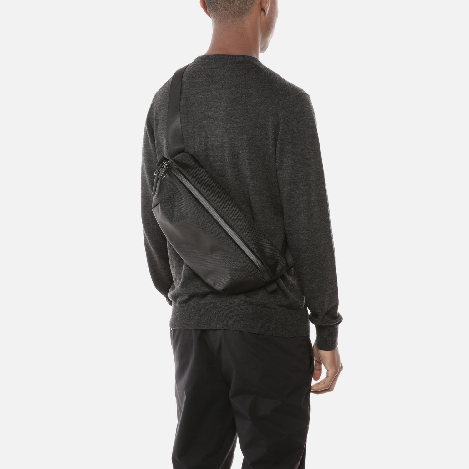 Day Sling - Black — Aer | Modern gym bags, travel backpacks and laptop ...
