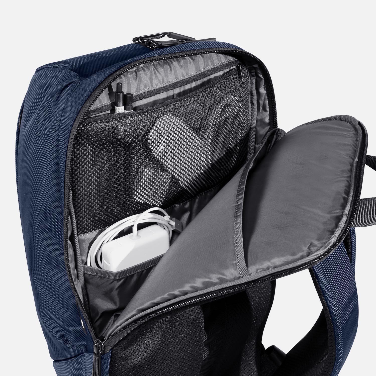 Duffel Pack 2 - Navy — Aer | Modern gym bags, travel backpacks and