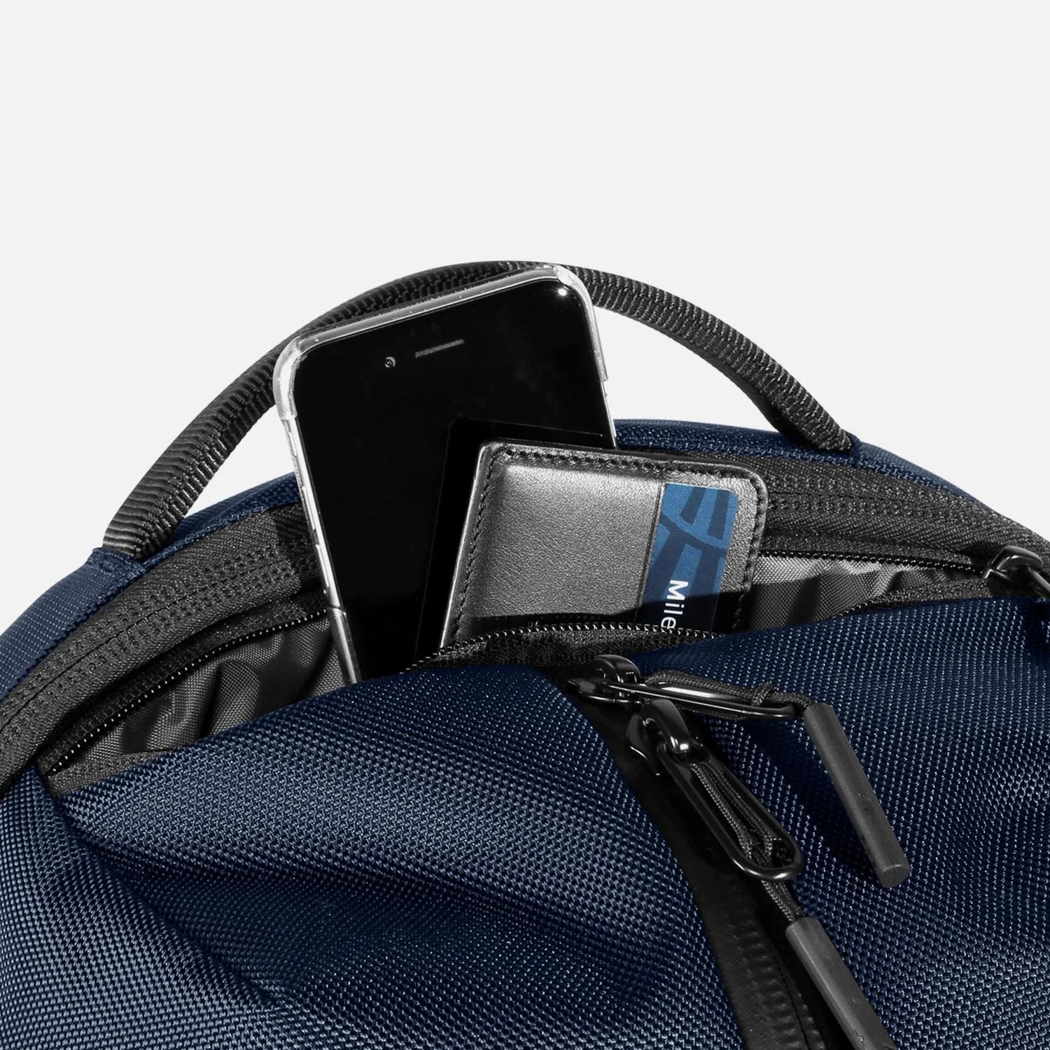 バッグ Aer Flight Pack 2 Navy Fit Pack 2 - Navy — Aer | Modern gym bags, travel backpacks
