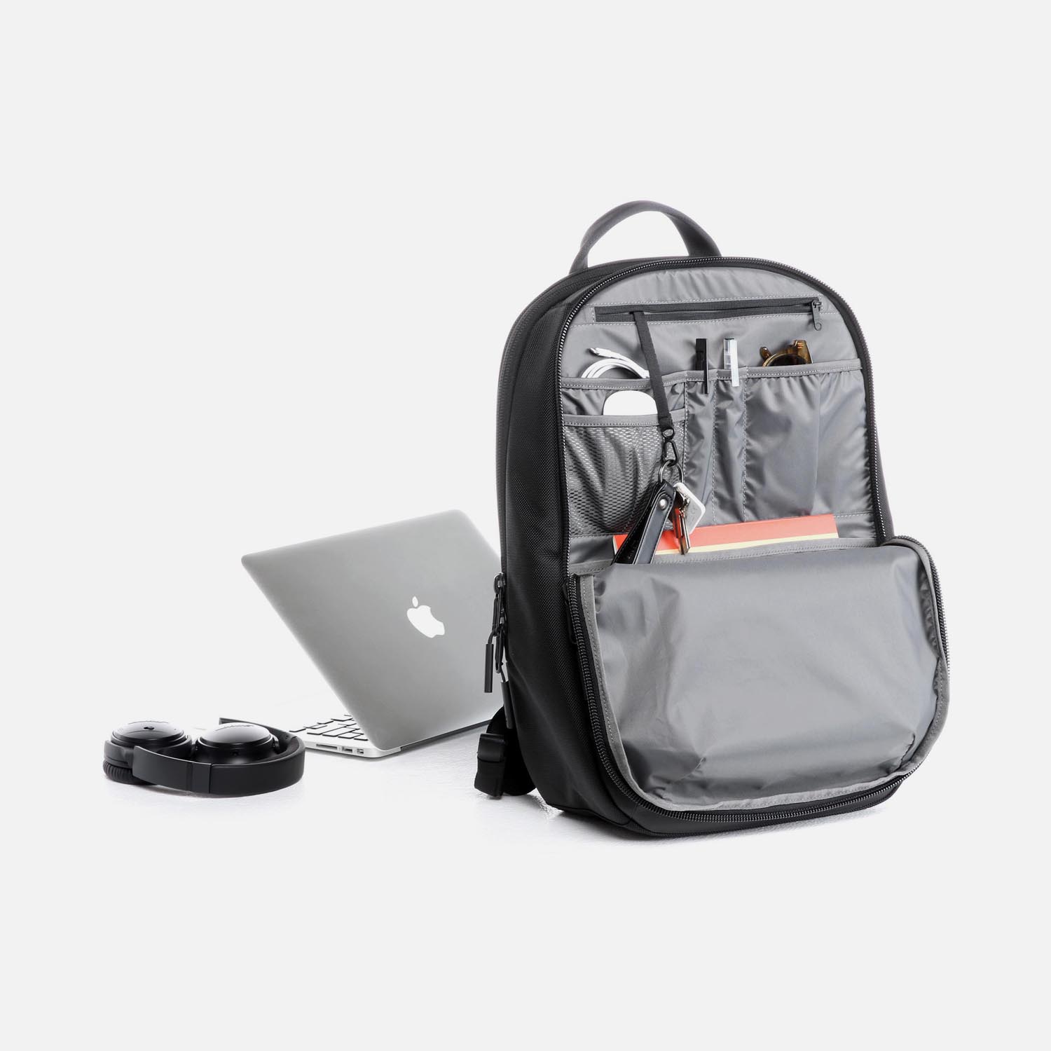 Day Pack - Black — Aer | Modern gym bags, travel backpacks and 