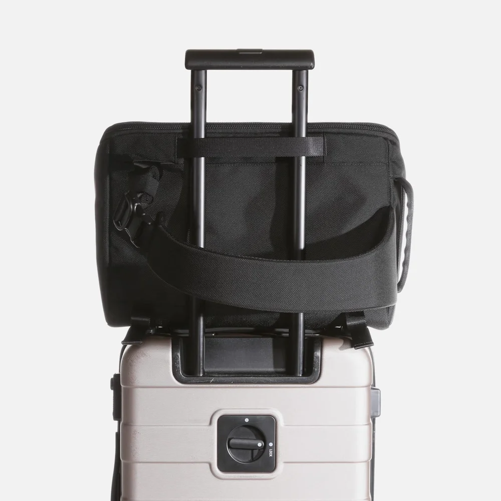 Travel Sling - Black — Aer | Modern gym bags, travel backpacks and