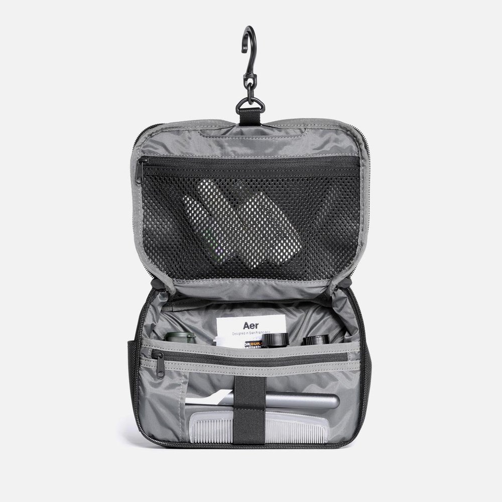 Email Confesión Nevada Travel Kit - Black — Aer | Modern gym bags, travel backpacks and laptop  backpacks designed for city travel