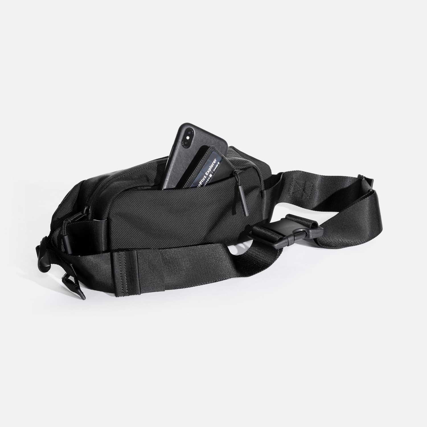 Oshmans City Sling - Black — Aer | Modern gym bags, travel backpacks ...