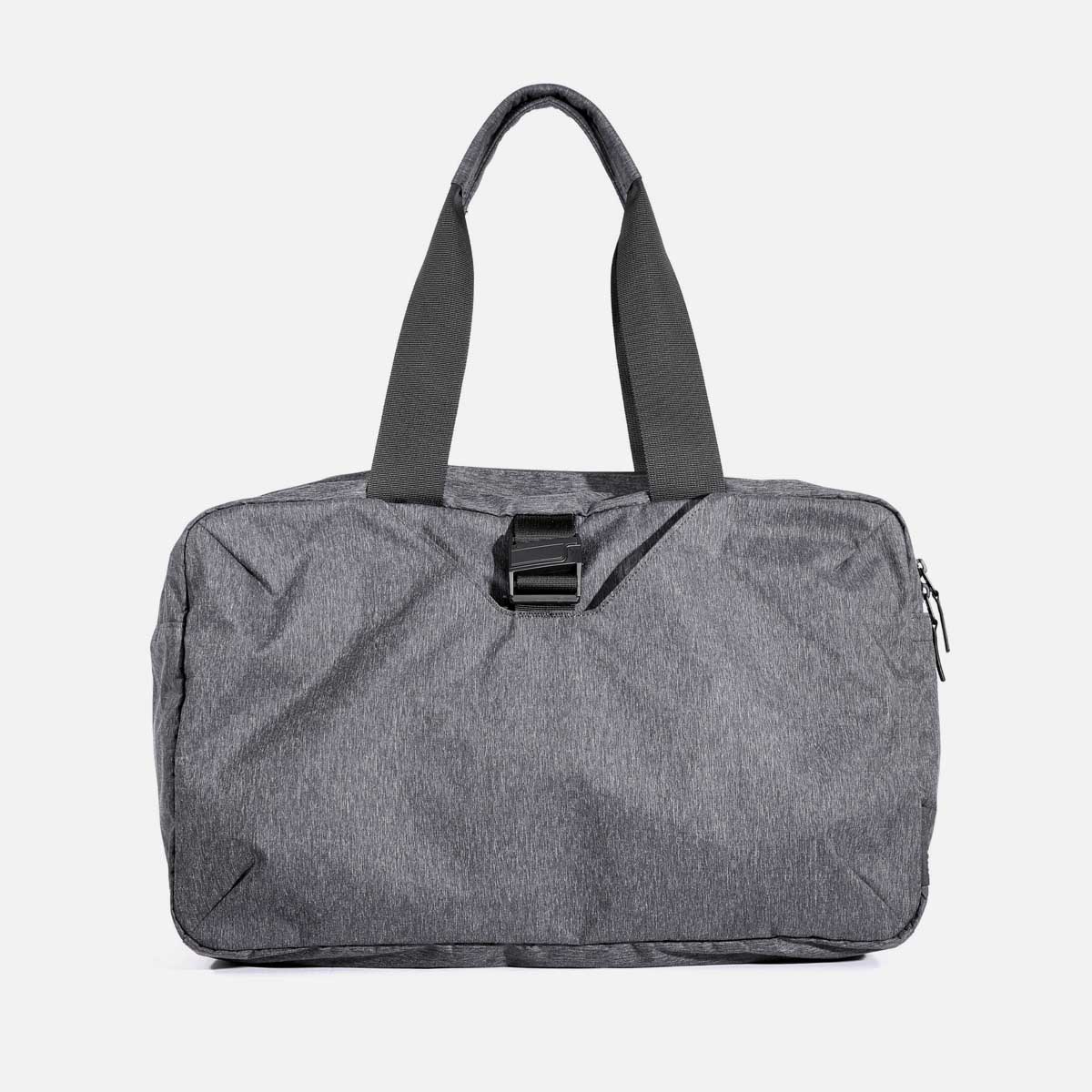 21015_goduffel_black_front.jpg